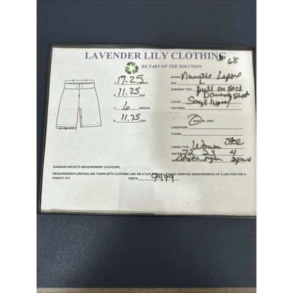 Nanette Lepore NWT Women's L Pull On Damask Shorts Green Creme - Picture 10 of 10